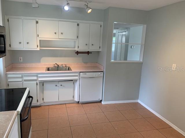 Building Photo - 6912 40th Ave N