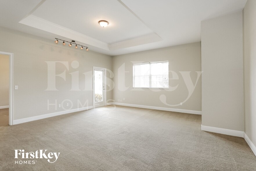 Building Photo - 1020 Robin Ln