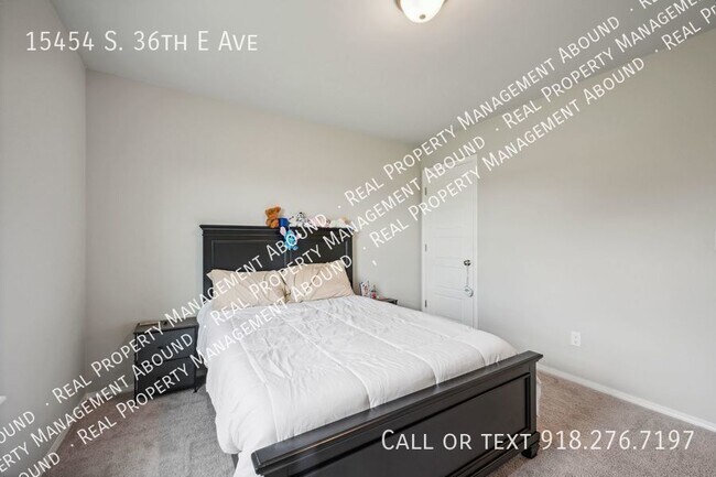 Building Photo - 15454 S 36th E Ave