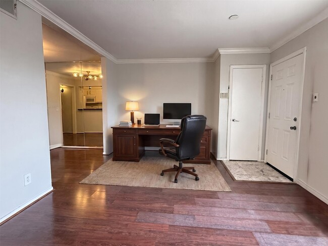 Building Photo - 11550 Chimney Rock Rd