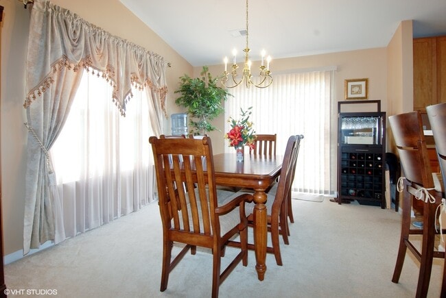 Building Photo - 1414 Westhampton Dr