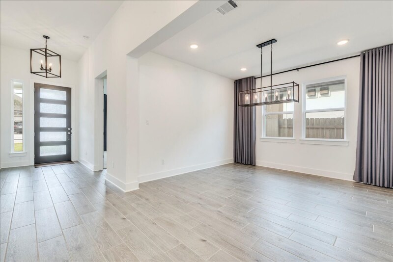 Building Photo - 1155 Arrowhead Ranch Blvd