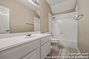 Building Photo - 410 Cadence Hill