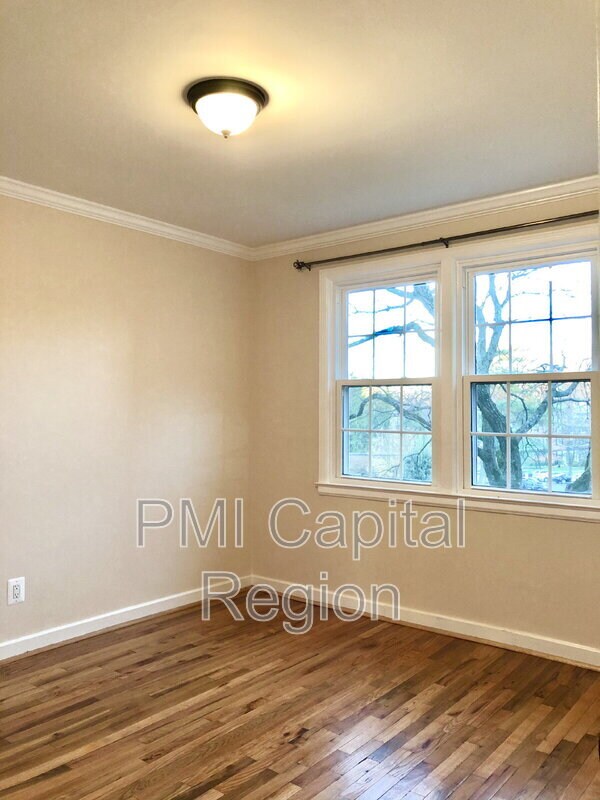 Building Photo - 2211 Washington Ave
