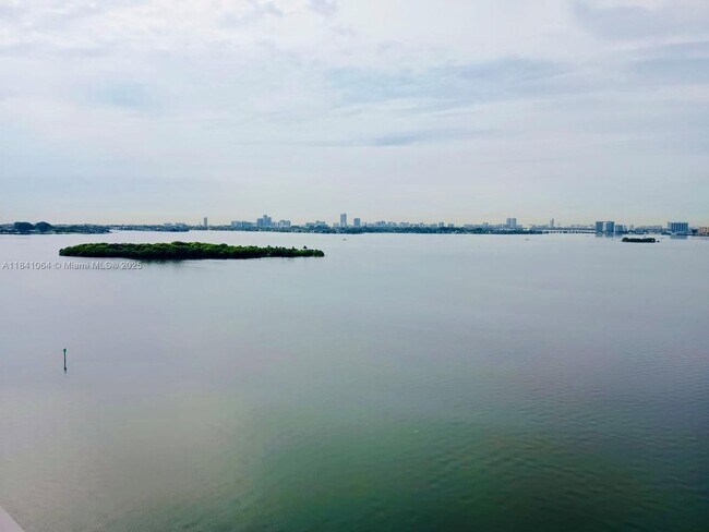 Building Photo - 11111 Biscayne Blvd