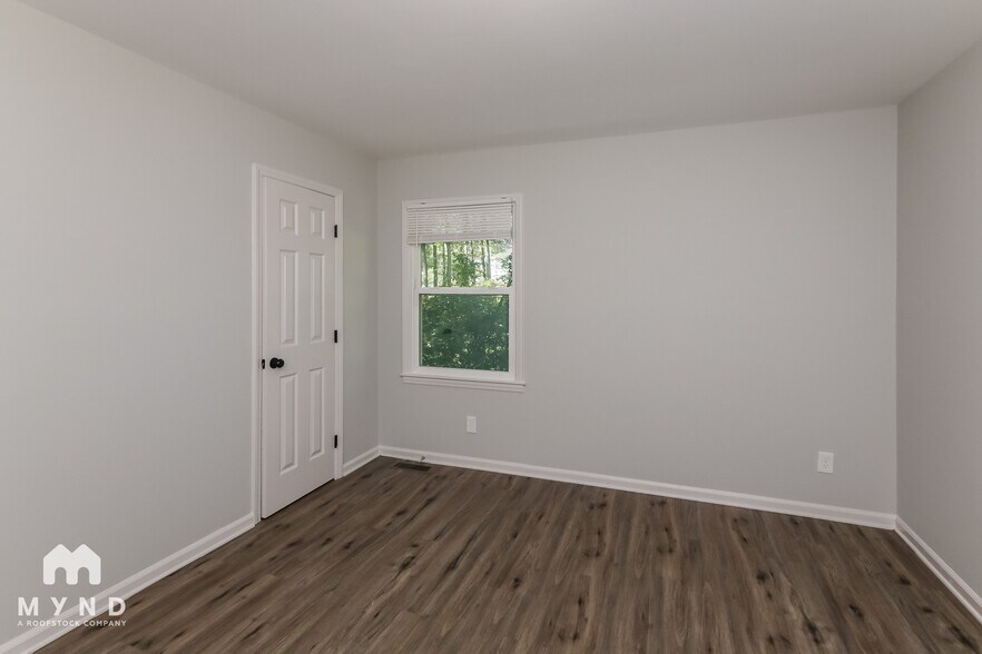 Building Photo - 4726 Dawnwood Dr
