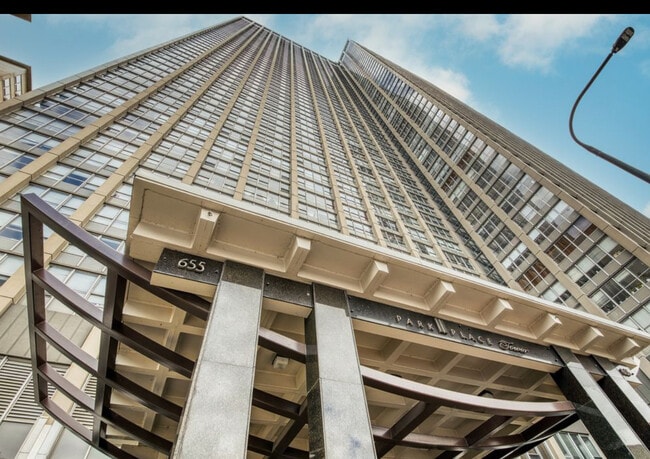 Building Photo - 655 W Irving Park Rd