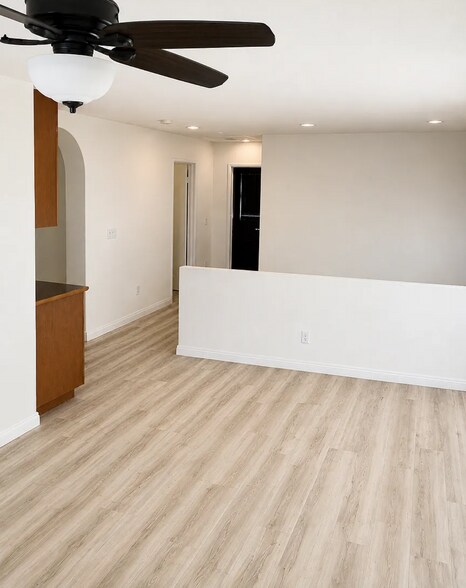 Building Photo - 15188 Riverview Ln