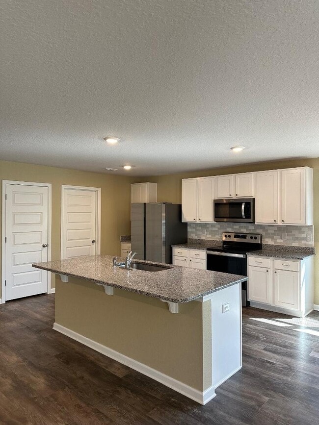 Building Photo - 3998 Whitetail Ln