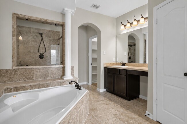 Building Photo - 3431 Pennington Trace Dr