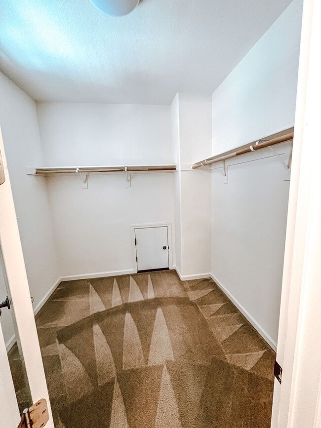 Building Photo - Upgraded Dublin Townhome near Emerald Park Elementary