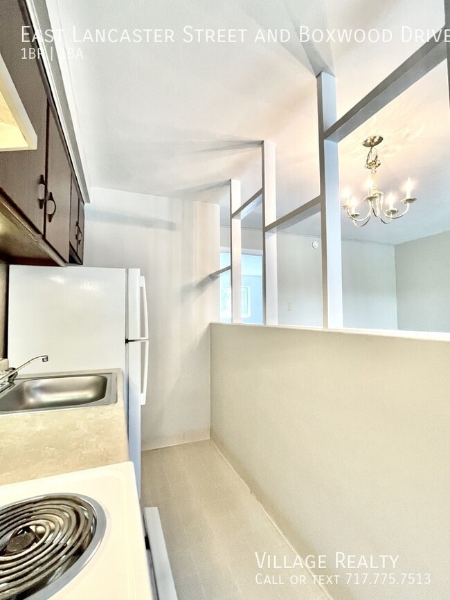 Building Photo - Budget-friendly 1-Bed w/ On-Site Laundry &...