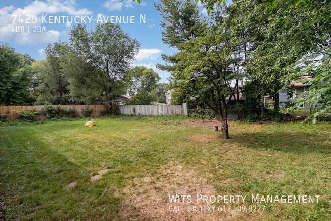 Building Photo - Great 4 BR / 2 BA Twin Home in Brooklyn Park