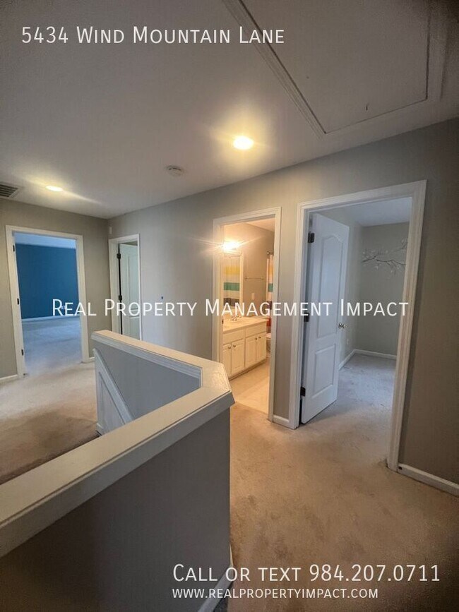 Building Photo - 5434 Wind Mountain Ln