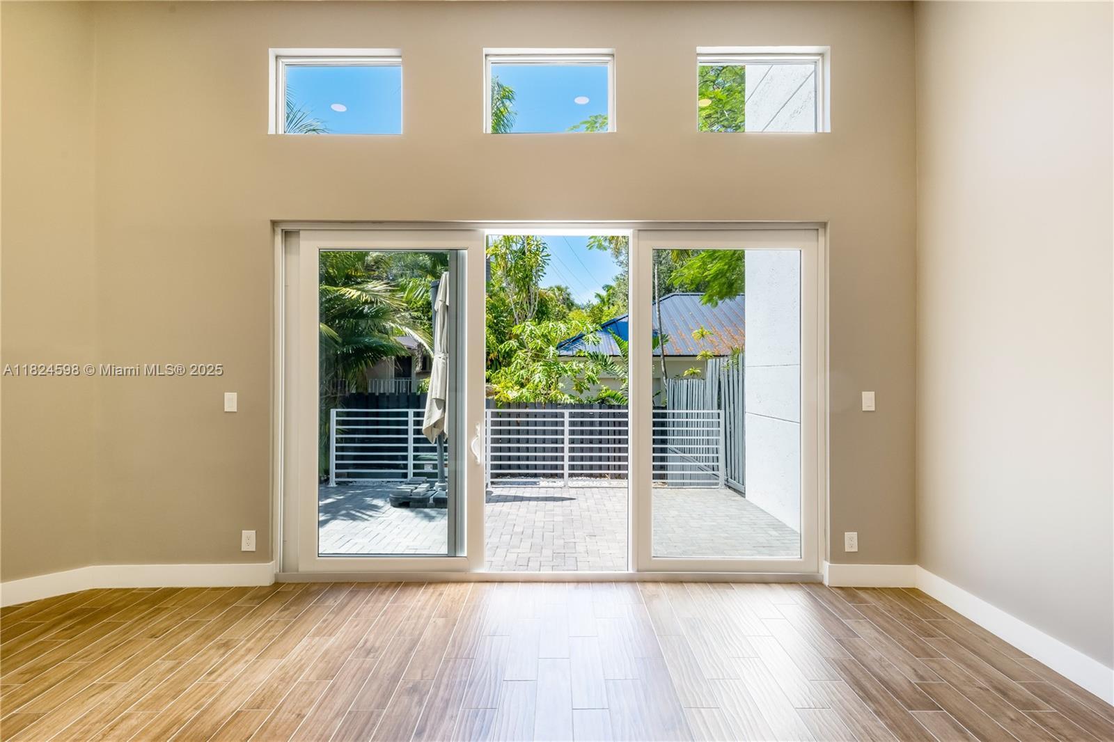 Building Photo - 1707 E Las Olas Blvd
