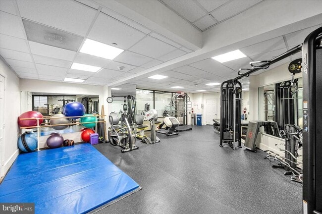 Building Photo - 5225 Pooks Hill Rd