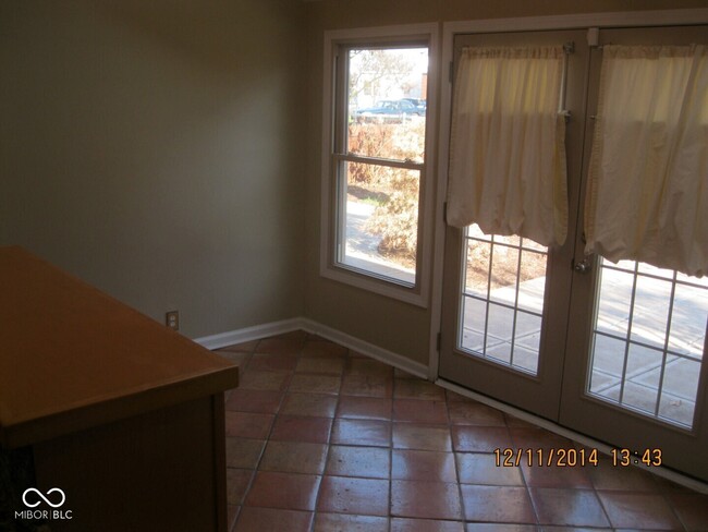 Building Photo - 5845 Brouse Ave