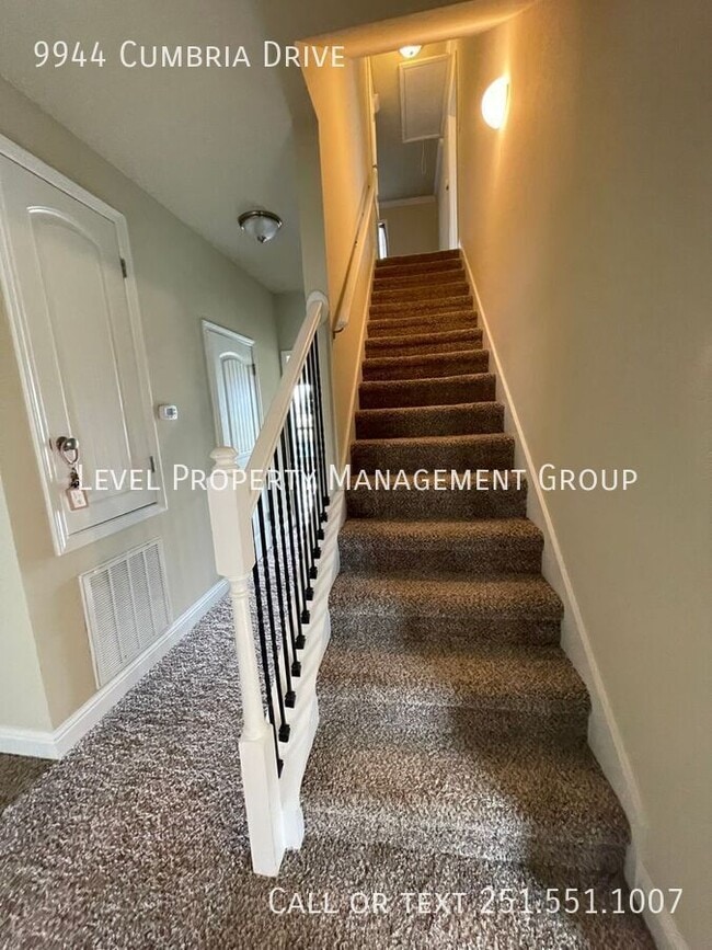 Building Photo - 9944 Cumbria Drive