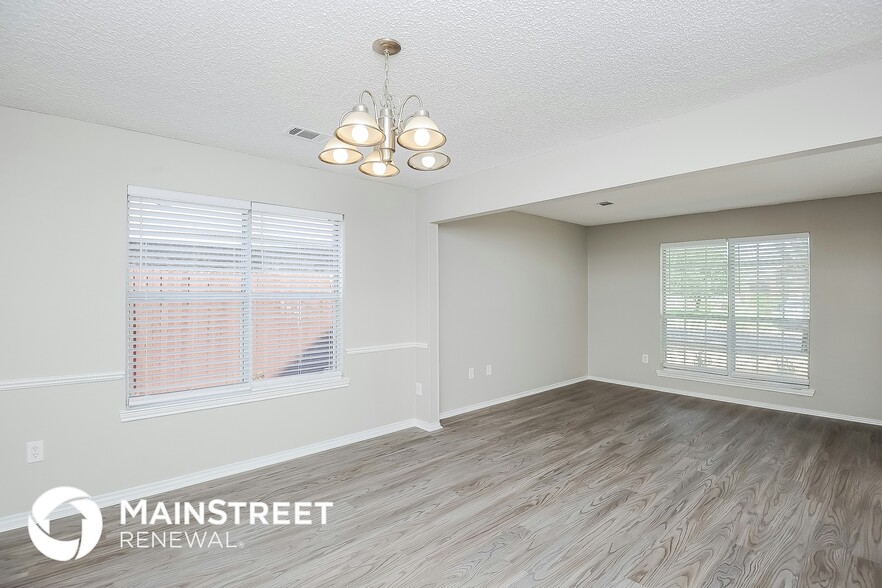 Building Photo - 2817 Fenwick St