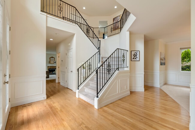 Building Photo - 8228 NE 187th Way