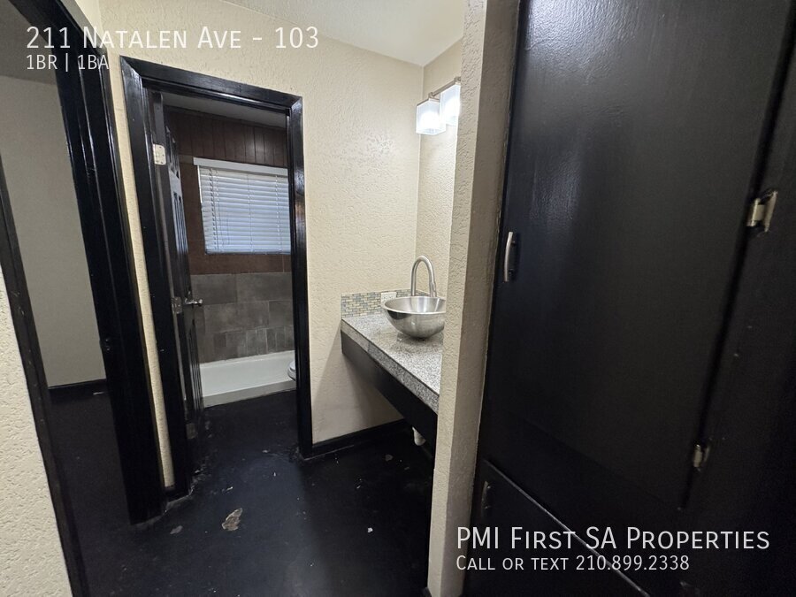Building Photo - 211 Natalen Ave