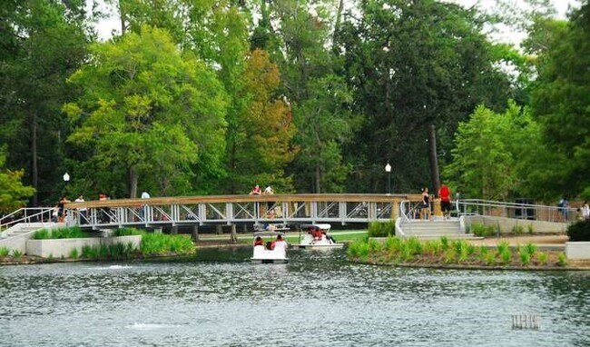 Building Photo - 6841 Staffordshire Blvd