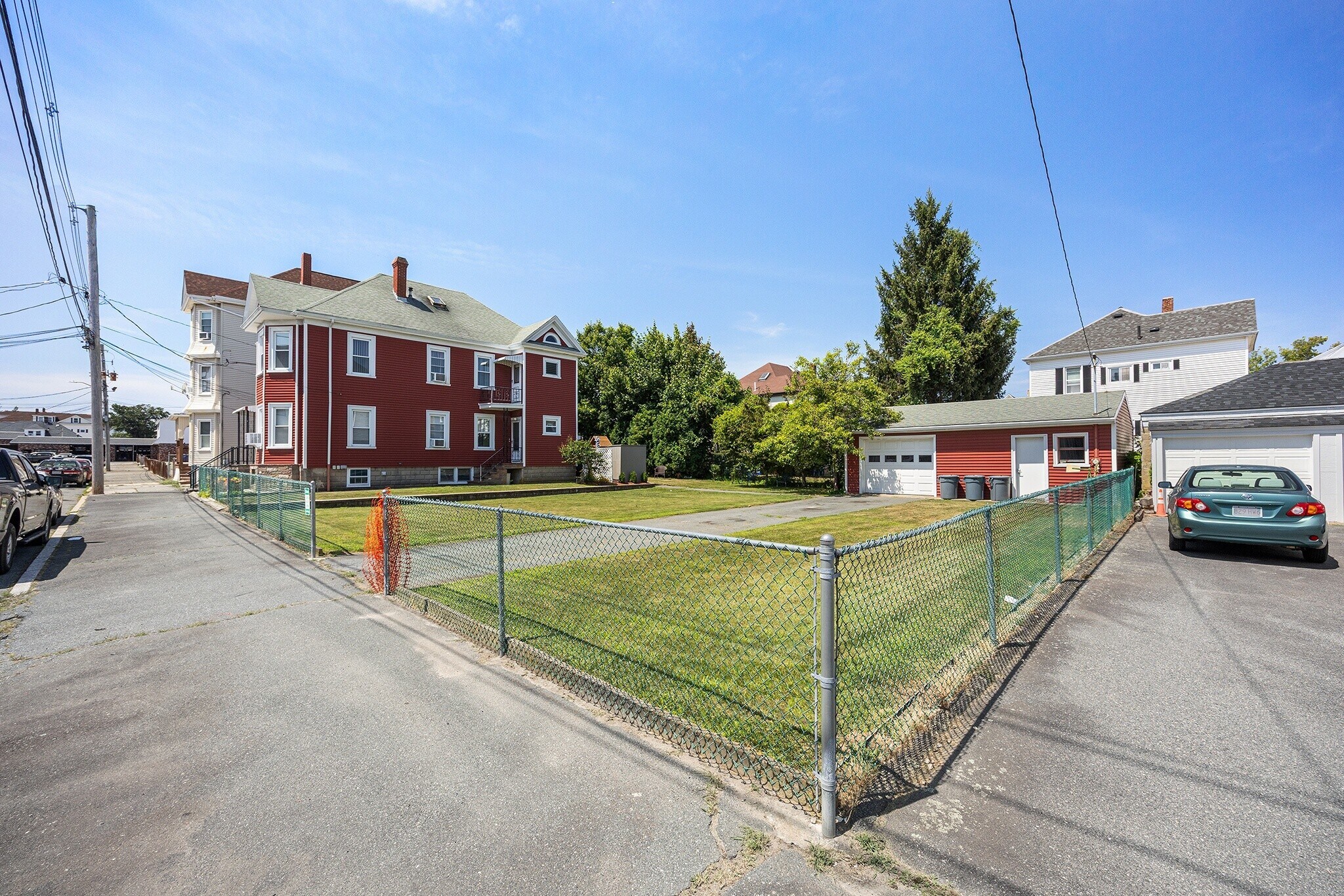 Building Photo - 93 Sidney St