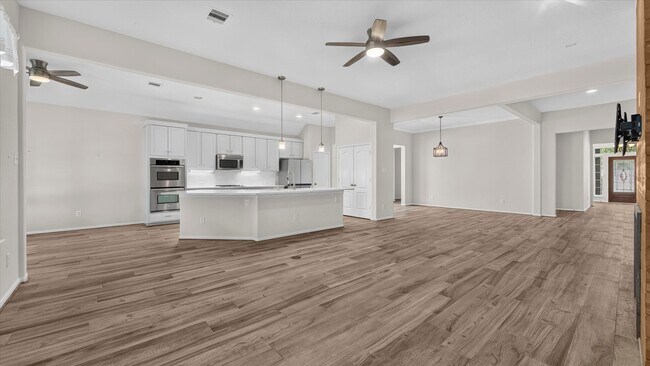 Building Photo - 22626 Fanwick Dr