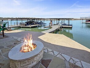 Building Photo - 6505 Christa Ct