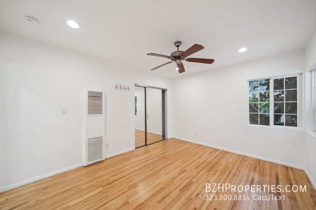 Building Photo - 710 Westmount Dr