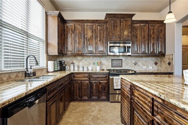 Building Photo - 208 Yukon Cove