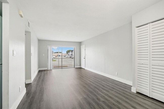 Building Photo - 3210 NW 84th Ave