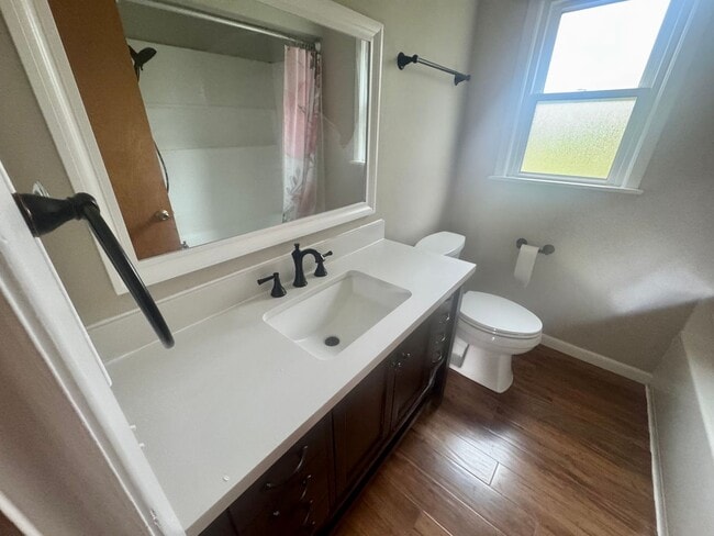 Building Photo - Charming 3-Bed Ranch in Parma FOR RENT!