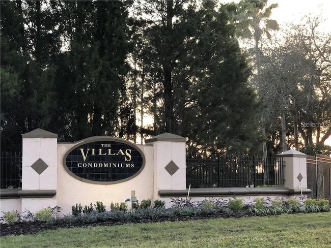 Building Photo - 10526 Villa View Cir