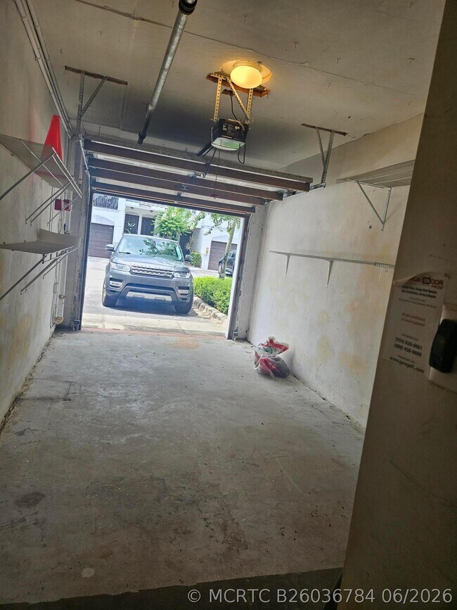 Building Photo - 781 SW 148th Ave