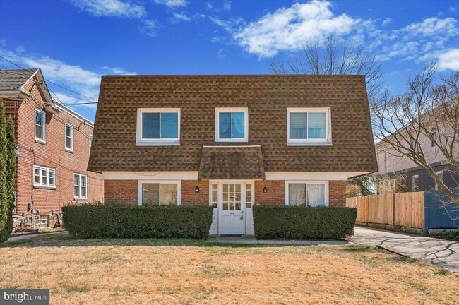 Building Photo - 644 Maryland Ave