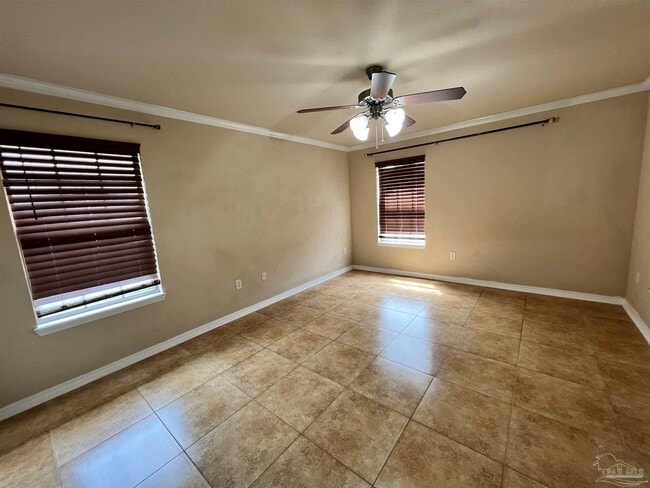 Building Photo - 4187 Roosevelt Way