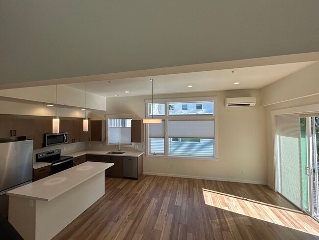 Building Photo - 4234 Cameo Ln