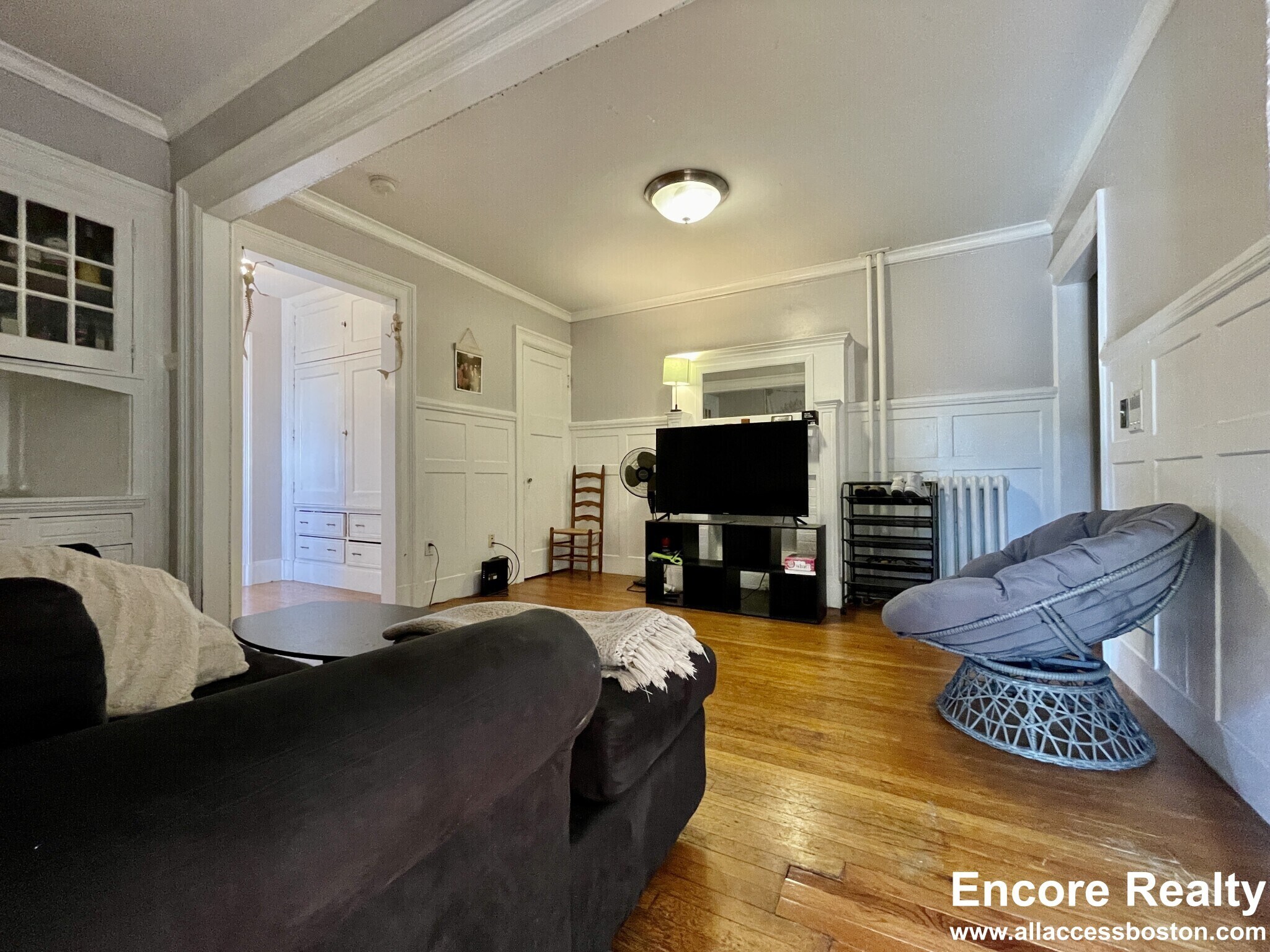 living room - 462 Park Dr