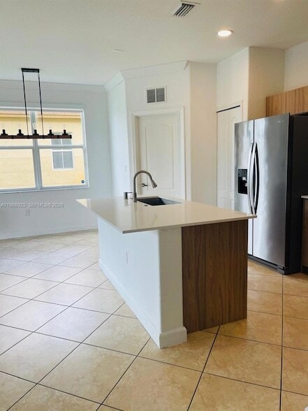 Building Photo - 8666 NW 109th Ct