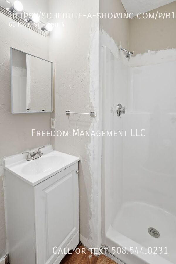 Building Photo - 65 Main St