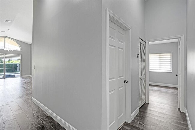 Building Photo - 5056 NW 95th Dr
