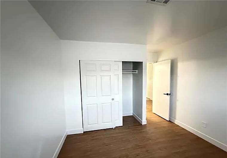 Building Photo - 4750 Thunderbolt Ave