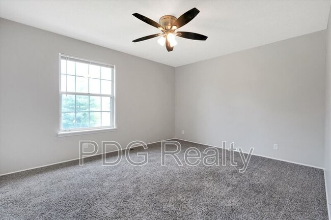 Building Photo - 12014 Morningside Dr