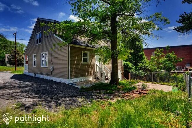 Building Photo - 6605 Windsor Mill, Gwynn Oak, MD, 21207