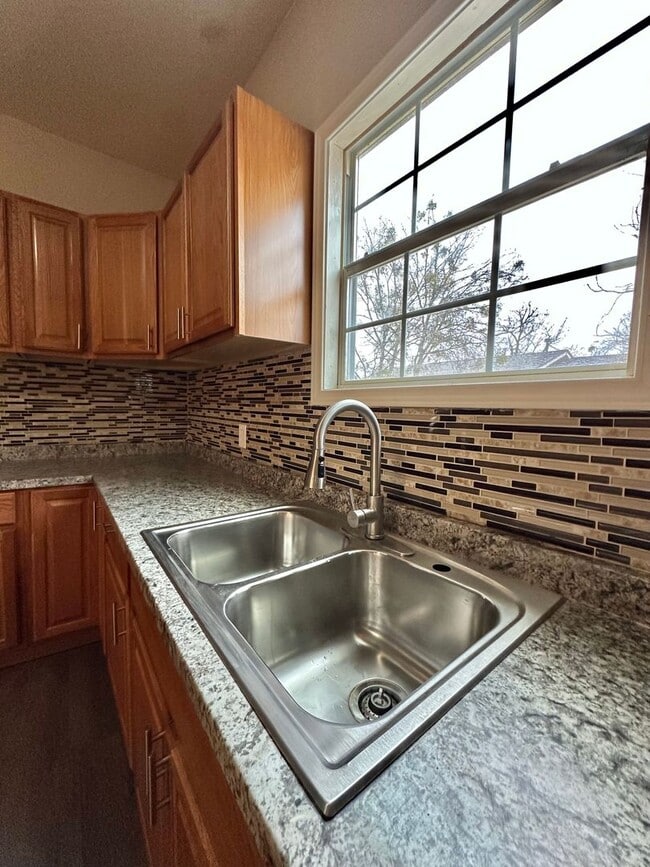Building Photo - COMING MAY 2026!!! - Fully Remodeled 3-Bedroom Home w/ Bonus Room!!