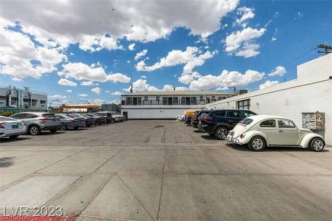 Building Photo - 1116 S Casino Center Blvd