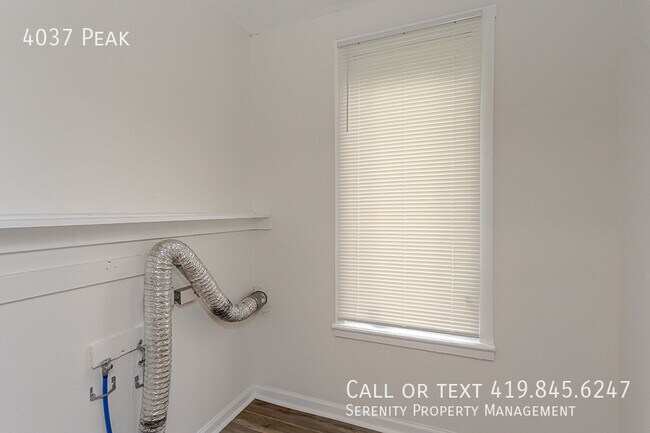 Building Photo - 4037 Peak-