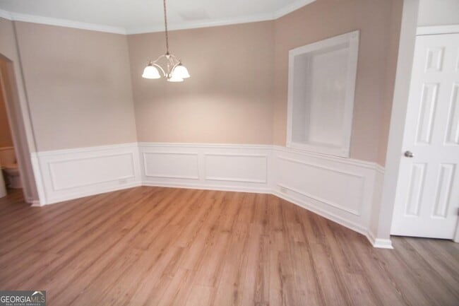 Building Photo - 2173 Executive Dr N