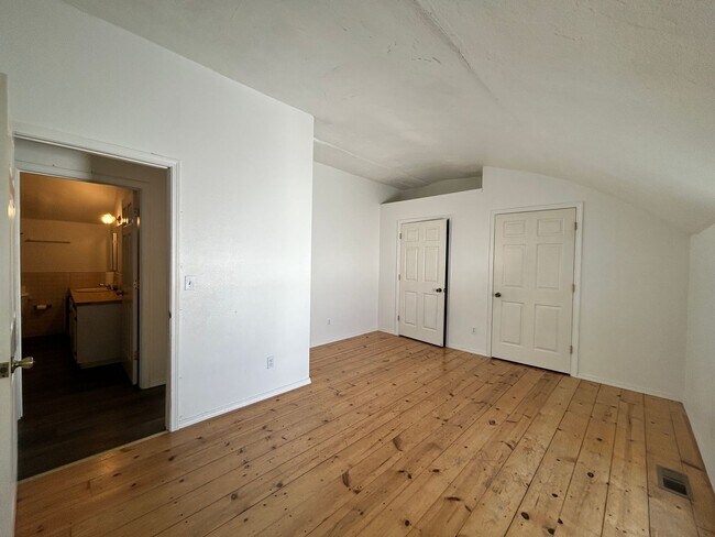 Building Photo - 576 3 Skalkaho Hwy